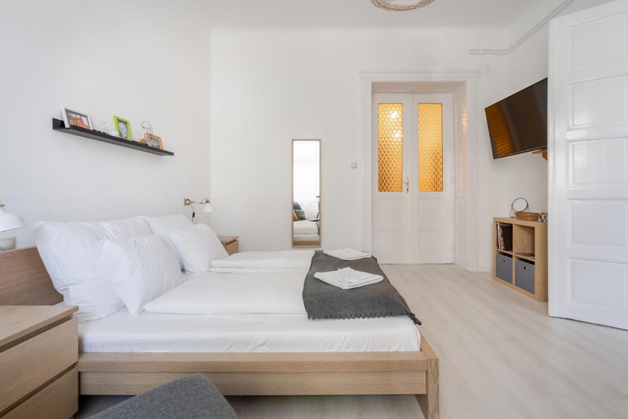 Gellert Mountain Apartment Budapest Luaran gambar
