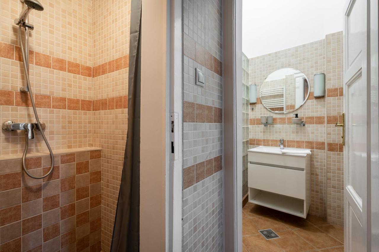Gellert Mountain Apartment Budapest Luaran gambar