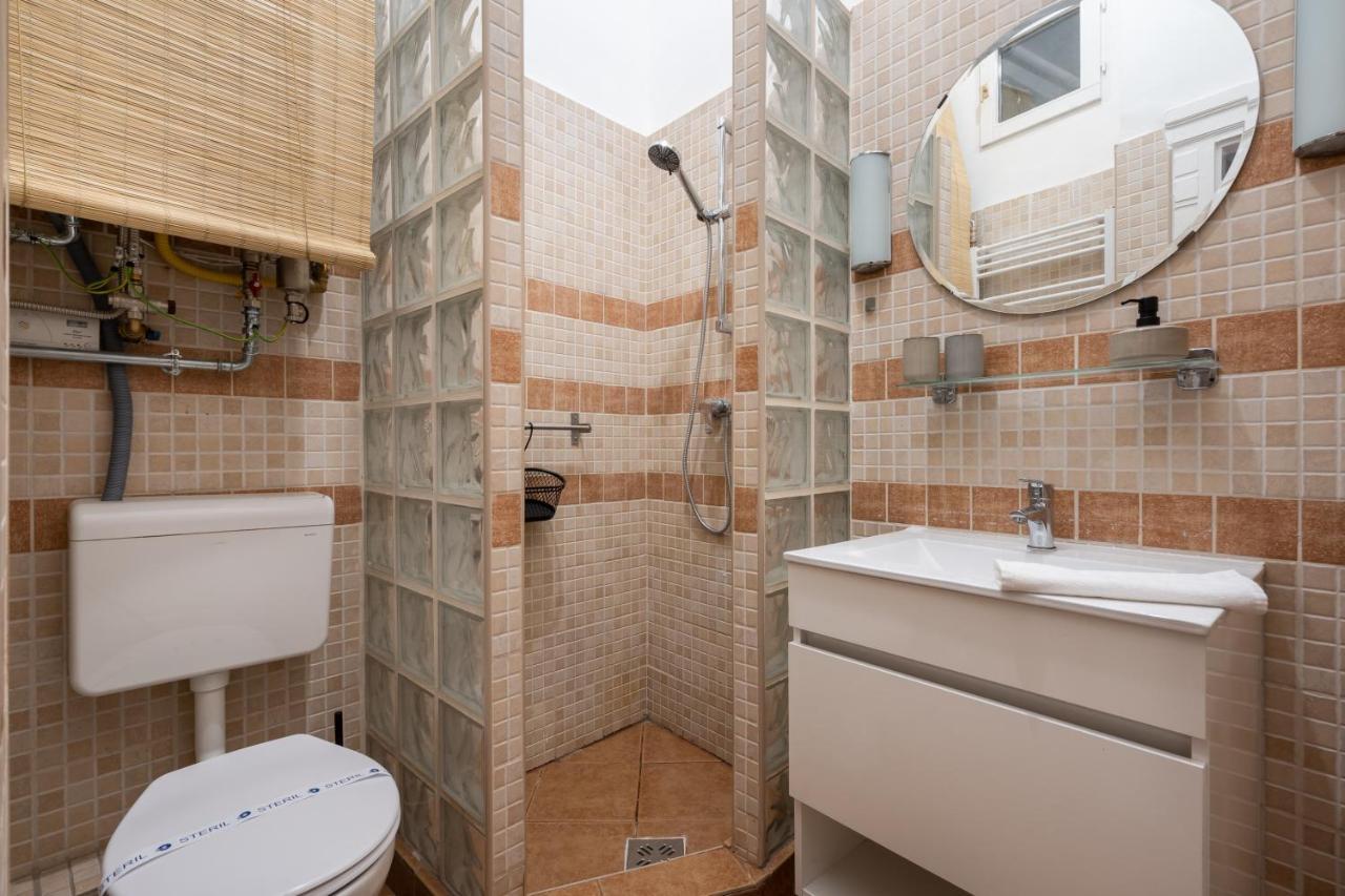 Gellert Mountain Apartment Budapest Luaran gambar