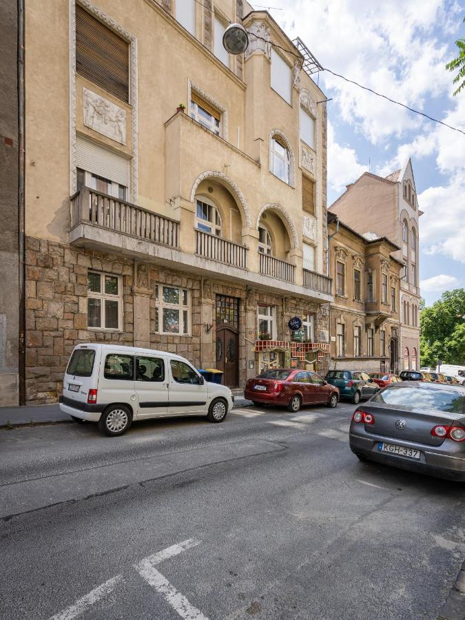 Gellert Mountain Apartment Budapest Luaran gambar